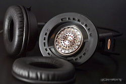 AUDIO-TECHNICA ATH-AVC500 Закрытые динамические мониторные наушники, дуговое крепление, част. диапаз