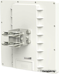 MikroTik QRT 5 with 24dbi 5GHz antenna, High Gain Dual Chain 802.11an wireless, 600MHz, 64MB RAM, 1x