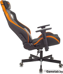 Кресло игровое Knight Outrider черный/оранжевый ромбик эко.кожа с подголов. крестов. металл